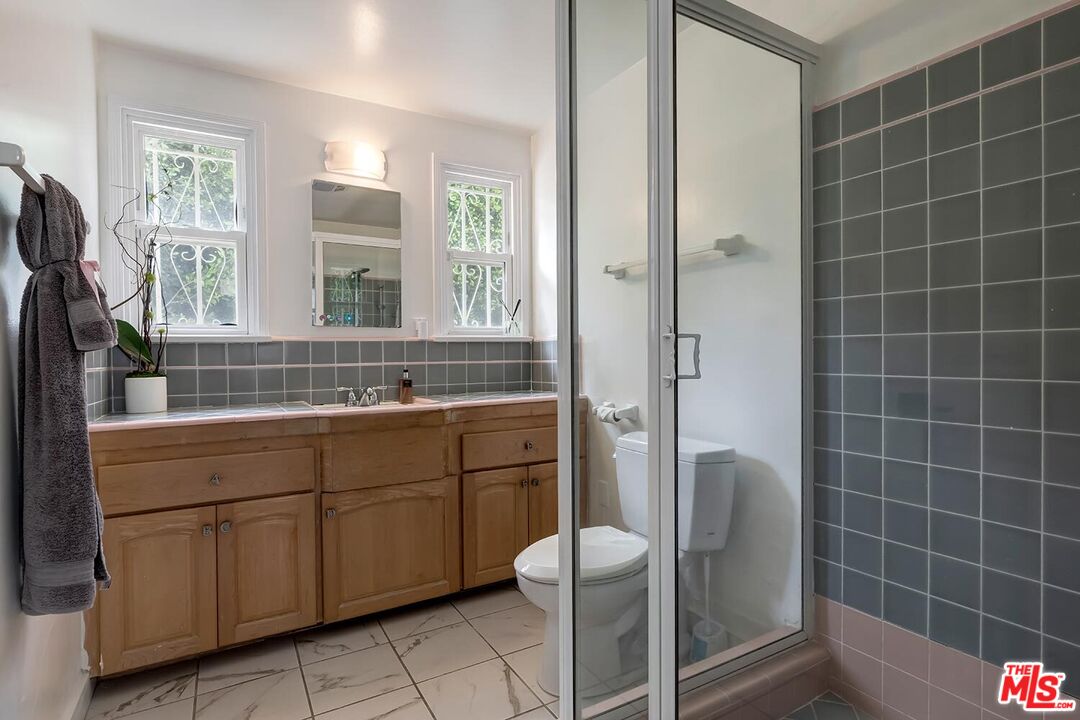 1510 Edris Dr