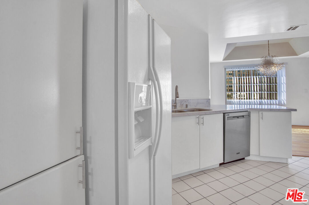 10475 Ashton Ave Unit: 304