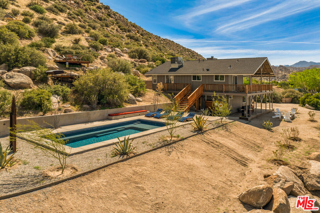 5637 Minna Gombell Ln