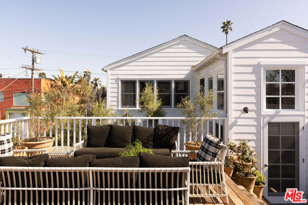 434 Carroll Canal