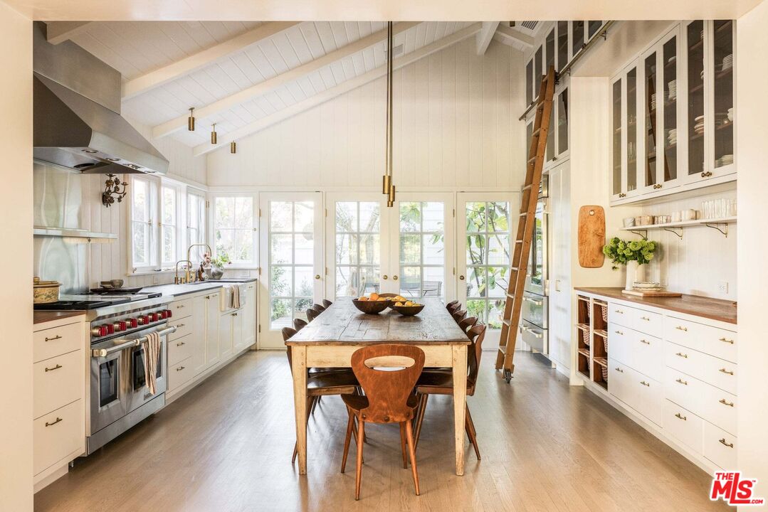 434 Carroll Canal