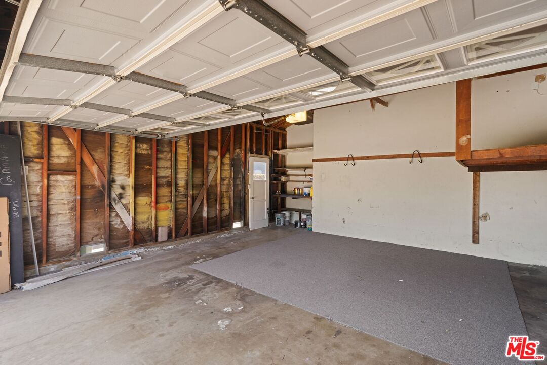 327 Bradbury Rd