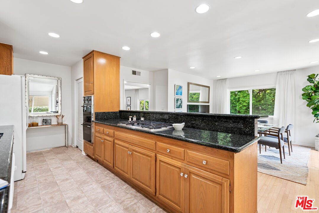 1247 N Bundy Dr
