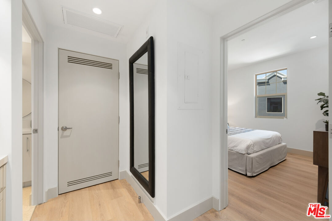 130 S Sepulveda Blvd Unit: 110