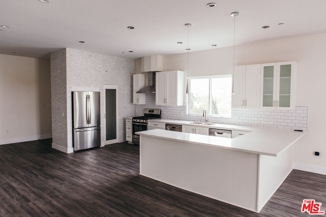 1431 S Sherbourne Dr Unit: PH