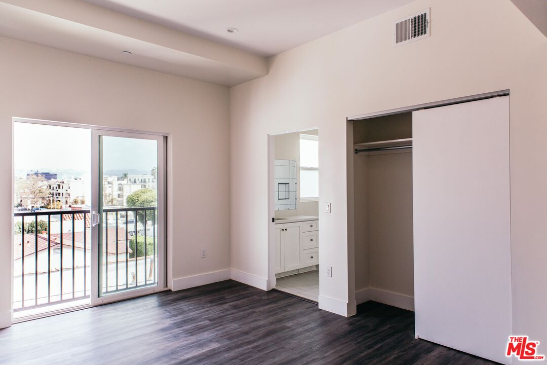 1431 S Sherbourne Dr Unit: PH