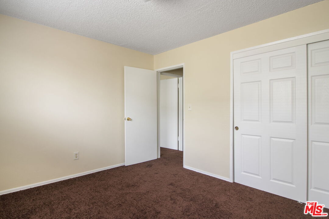 11204 S Broadway
