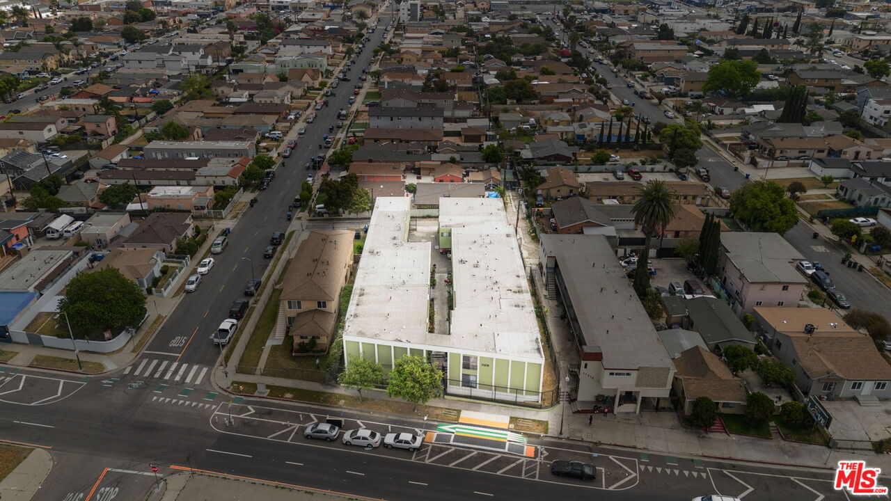 11204 S Broadway