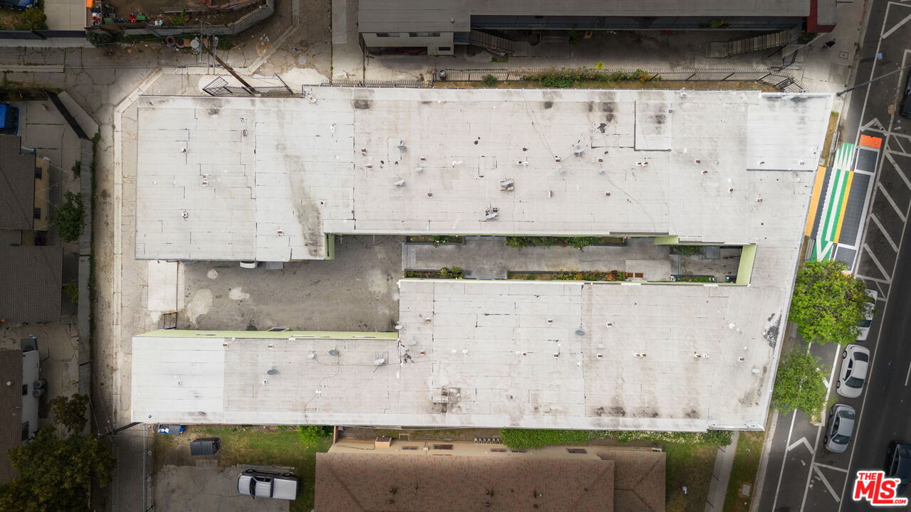 11204 S Broadway