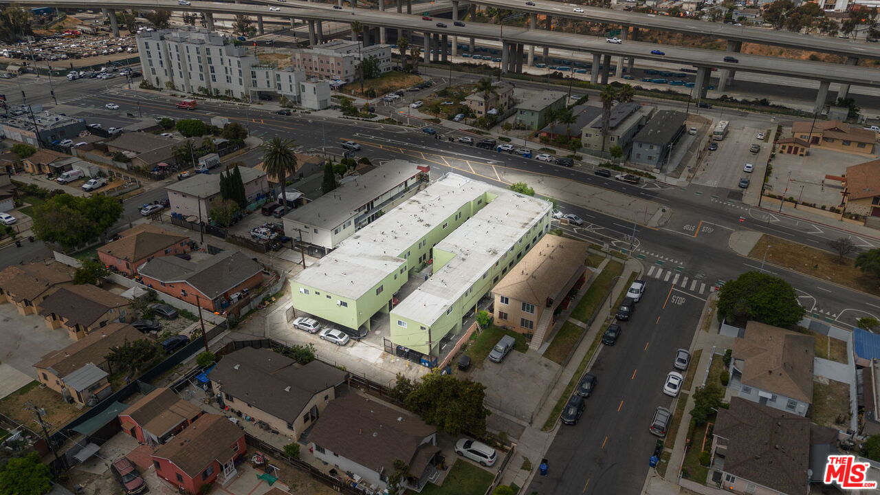 11204 S Broadway