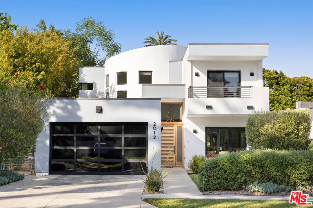 2012 Veteran Ave