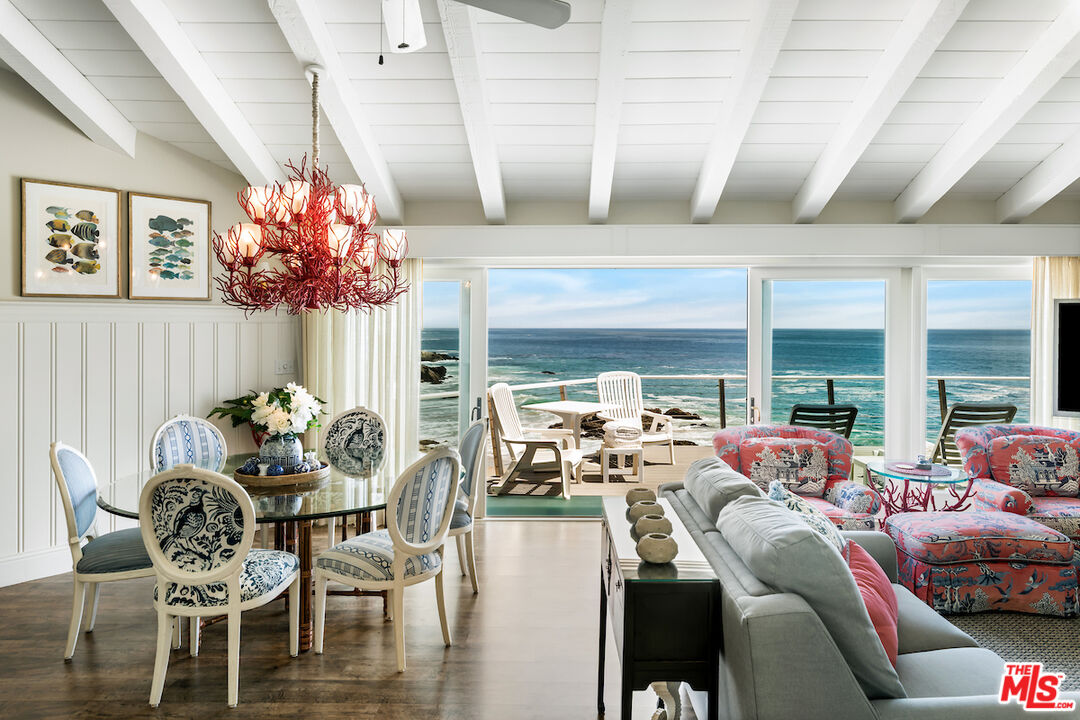 1935 Ocean Way