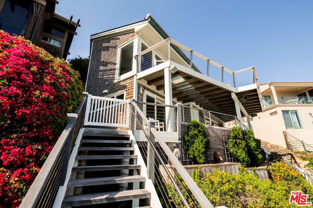 1935 Ocean Way