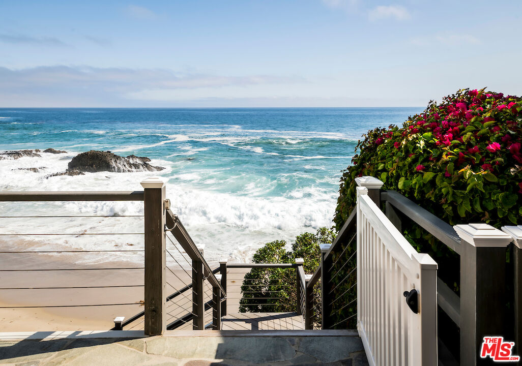 1935 Ocean Way