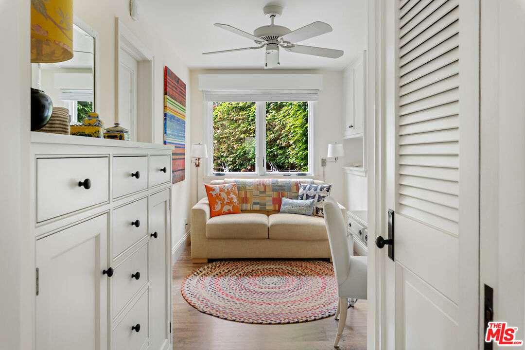1935 Ocean Way
