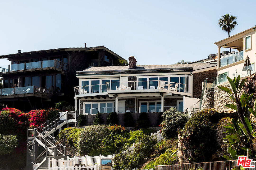 1935 Ocean Way