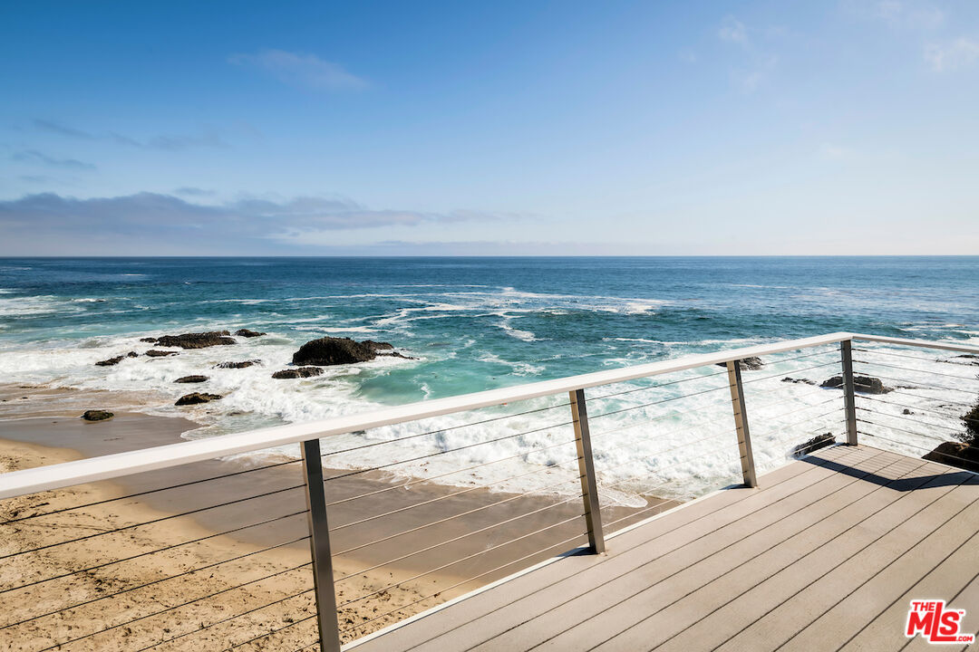 1935 Ocean Way