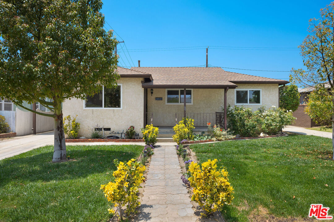 2011 N Evergreen St