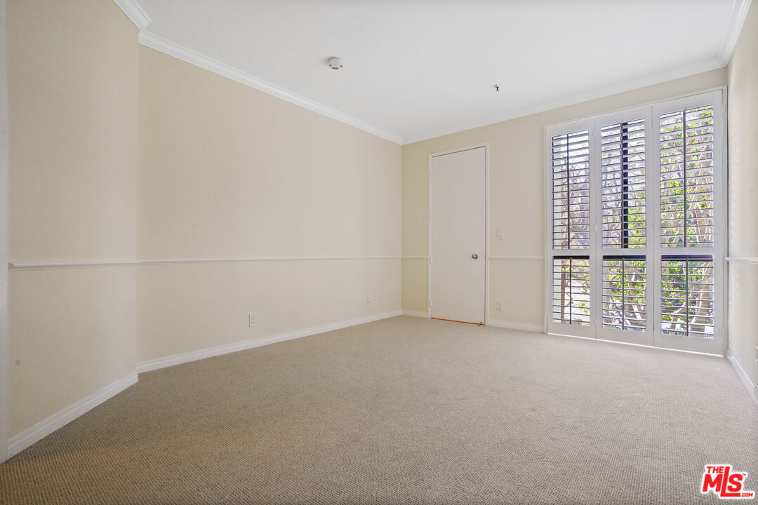 2102 Century Park Ln Unit: 213