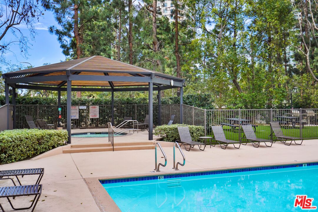2102 Century Park Ln Unit: 213