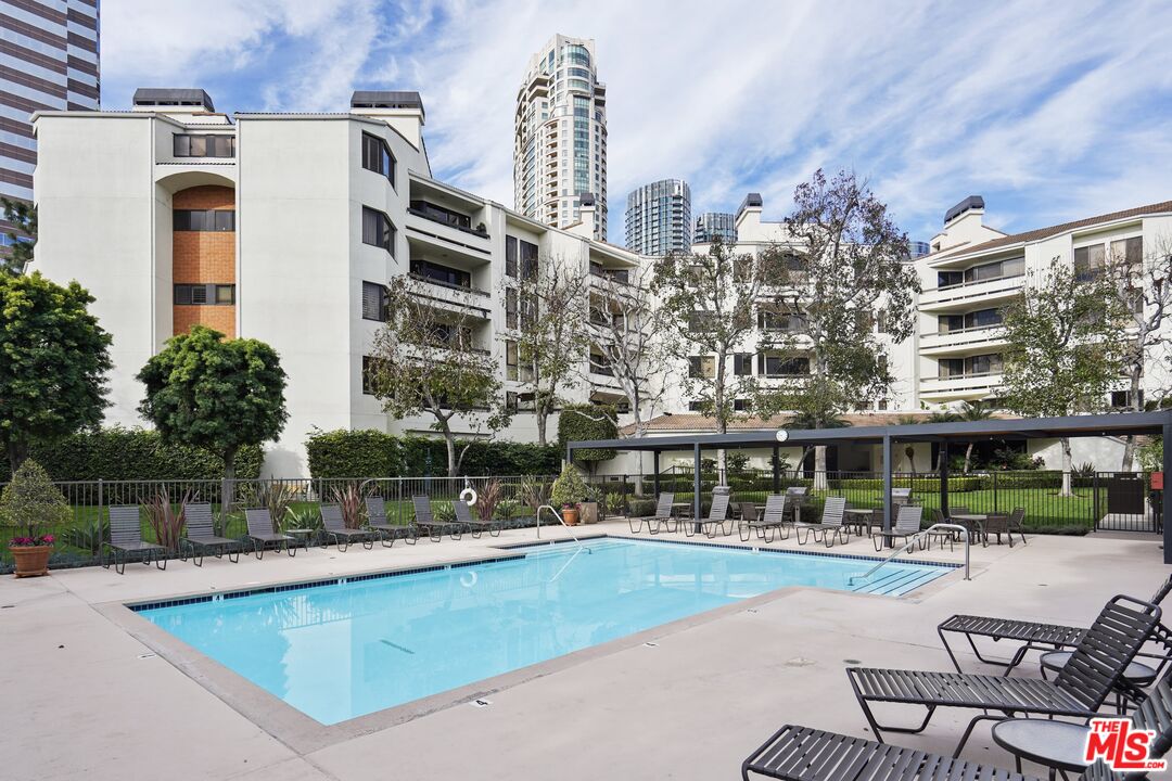 2102 Century Park Ln Unit: 213