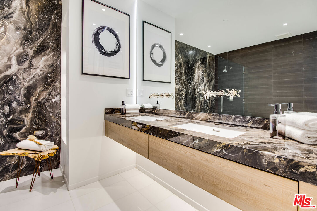 1030 N Kings RD Unit: 303