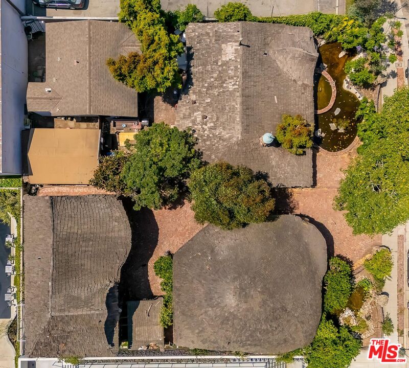 3825 Dunn Dr Unit: 3825 1/4