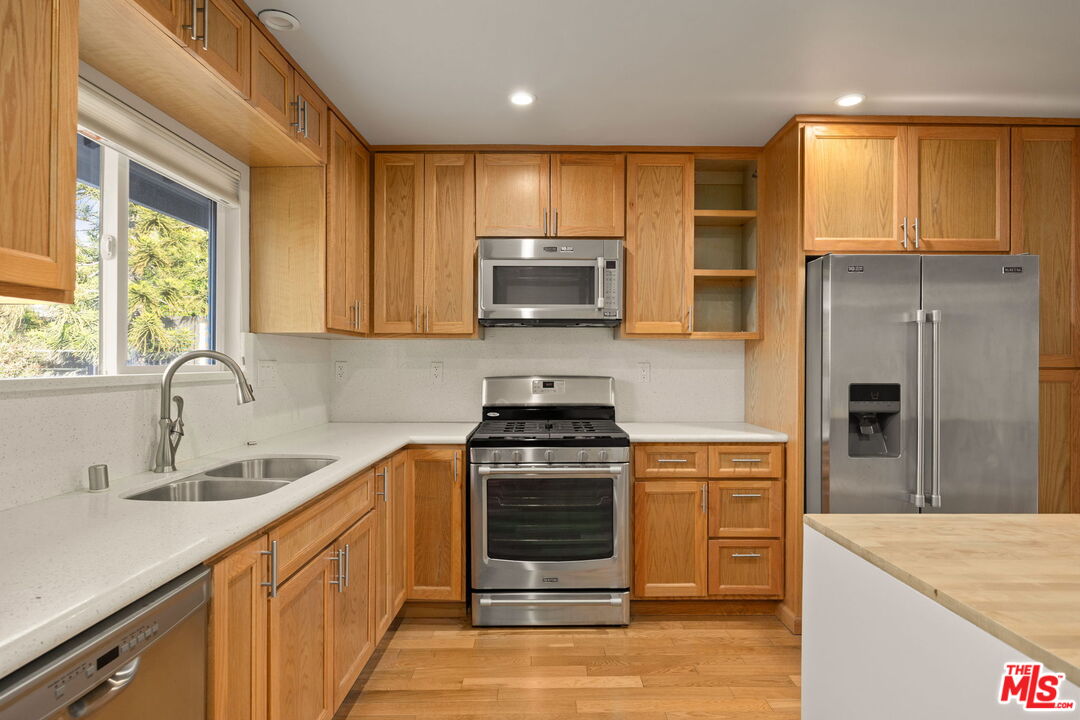 336 5th Ave