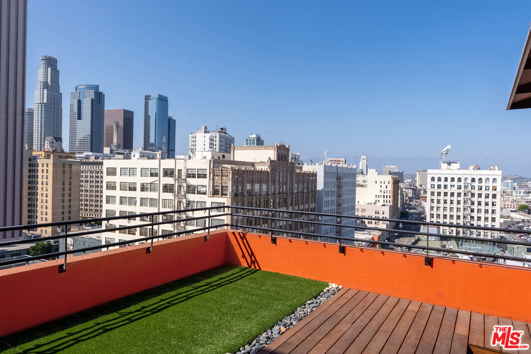 746 S Los Angeles St Unit: 1201