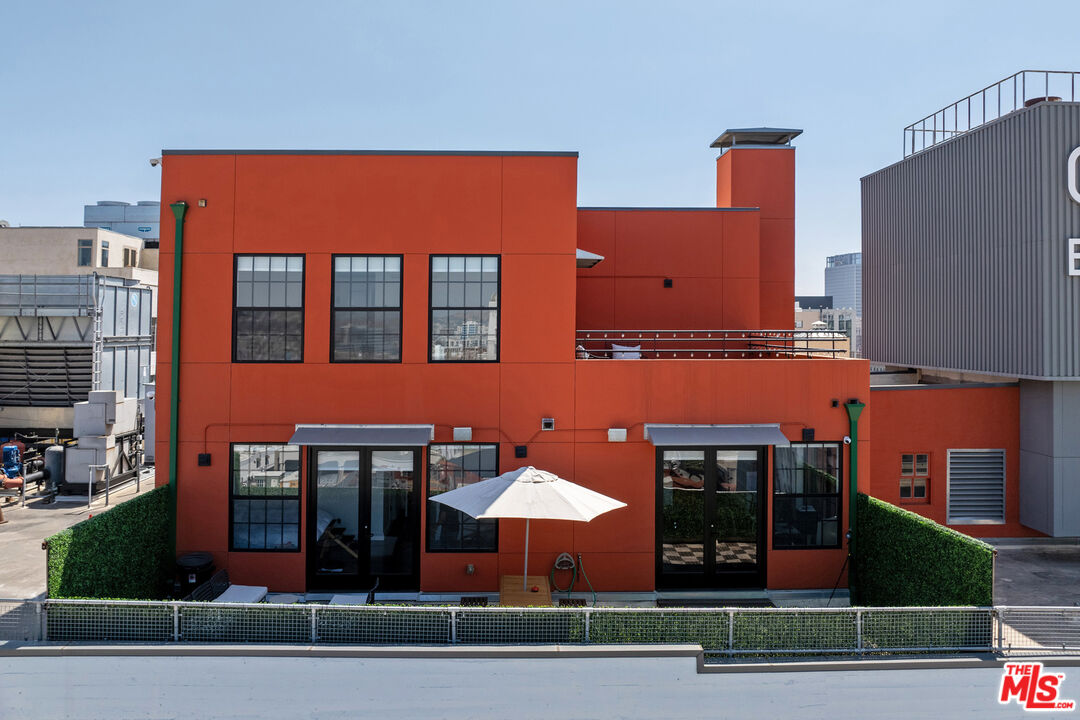 746 S Los Angeles St Unit: 1201