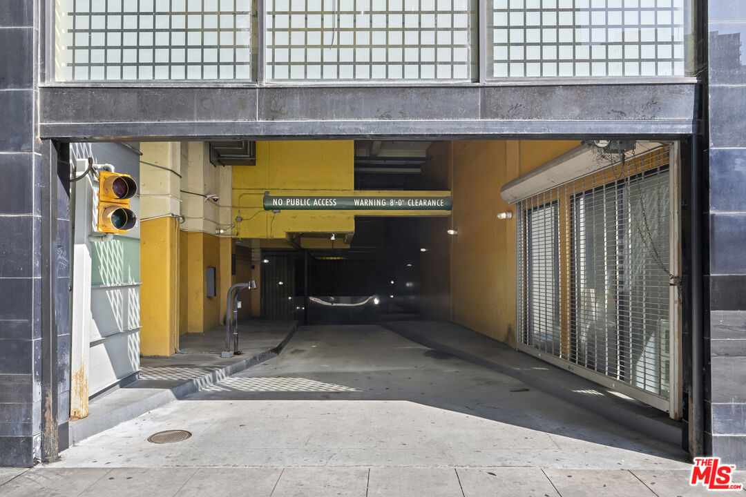 746 S Los Angeles St Unit: 1201