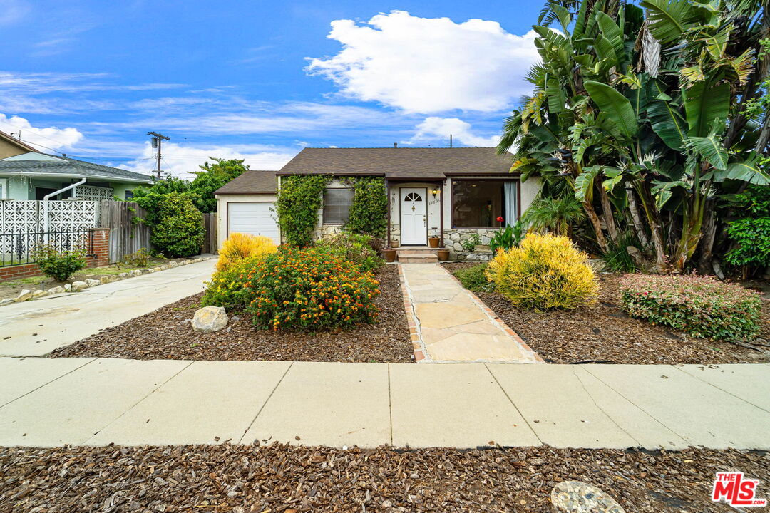 12630 Bonaparte Ave