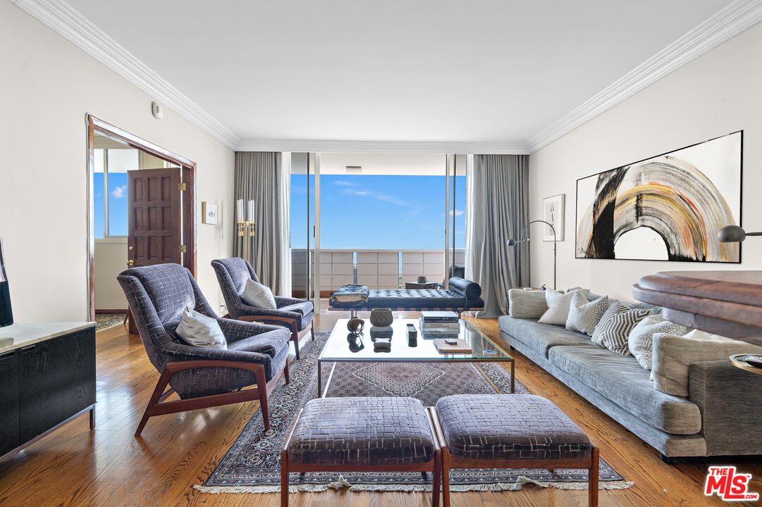 8787 Shoreham Dr Unit: 1210