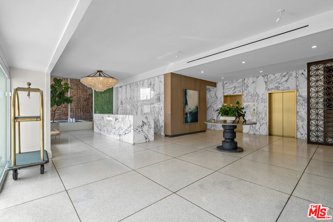 8787 Shoreham Dr Unit: 1210