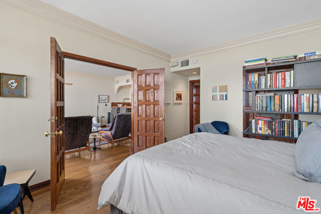 8787 Shoreham Dr Unit: 1210