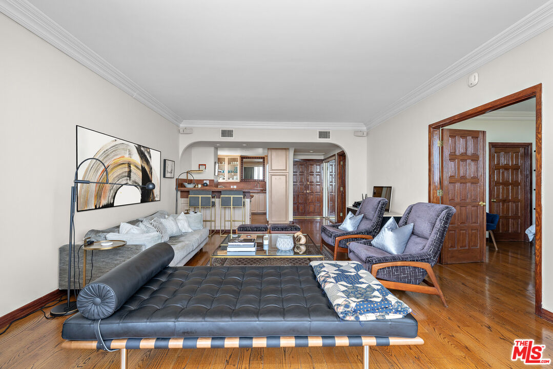 8787 Shoreham Dr Unit: 1210