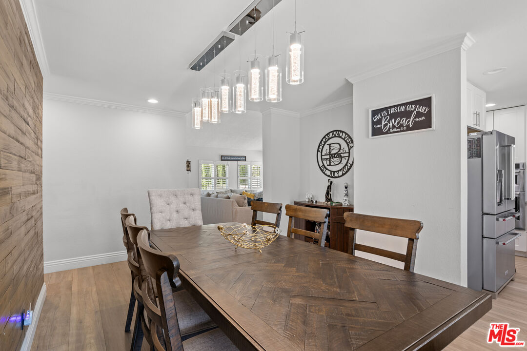 27616 Maple Ridge Cir