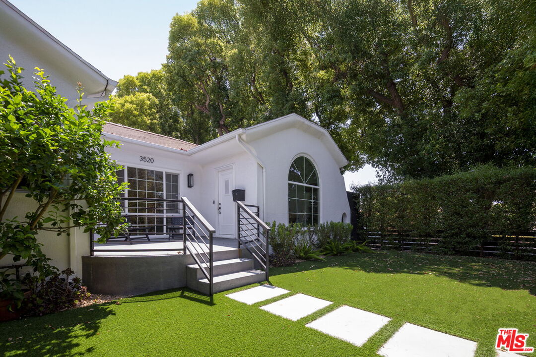 3520 Somerset Dr