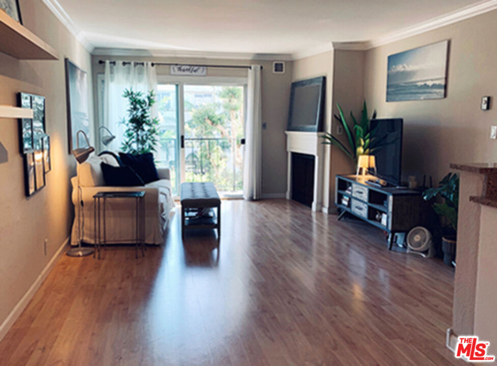 8163 REDLANDS ST Unit: 25