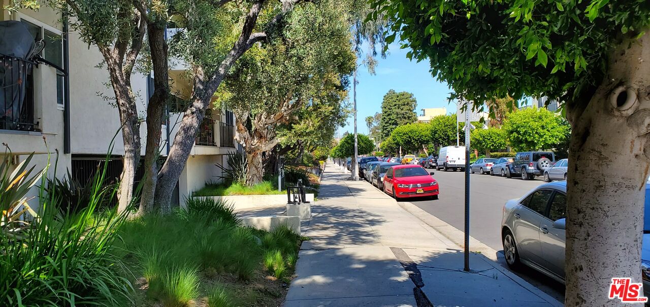 8163 REDLANDS ST Unit: 25