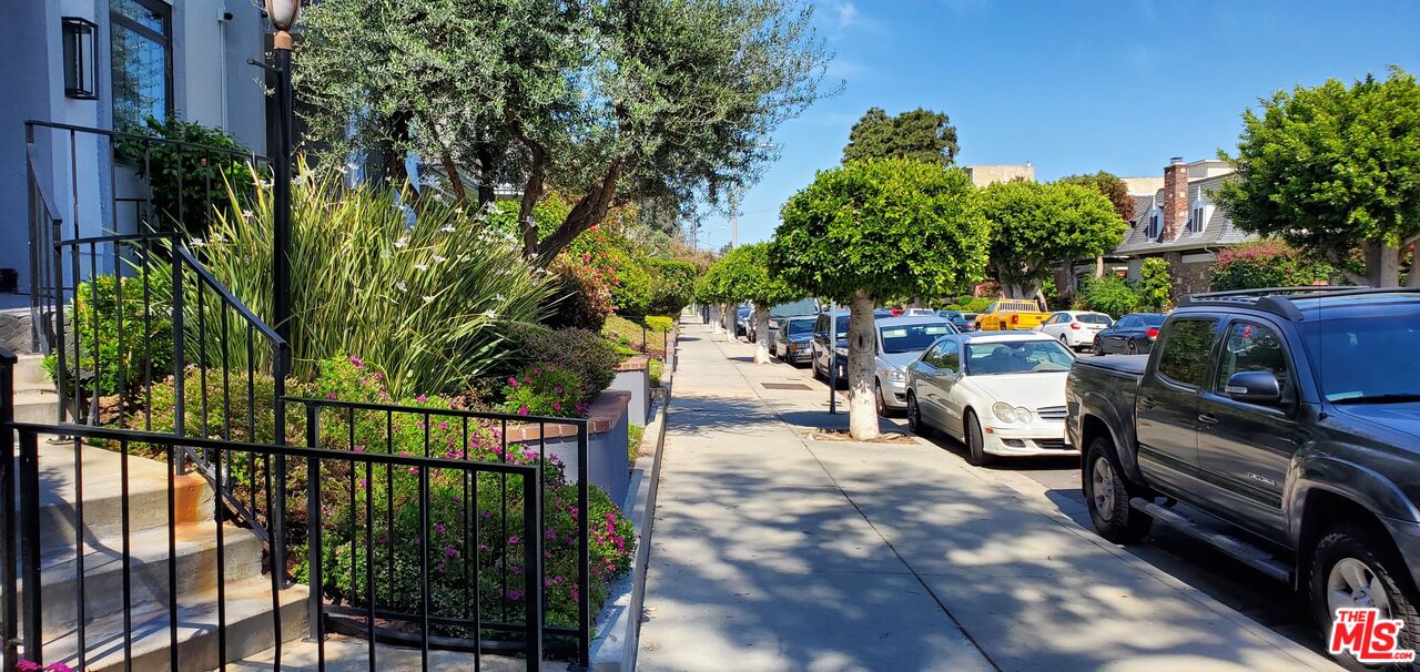8163 REDLANDS ST Unit: 25