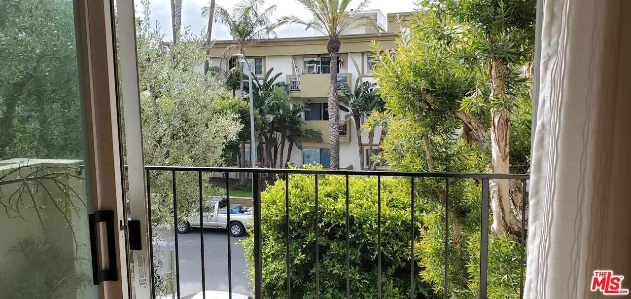 8163 REDLANDS ST Unit: 25