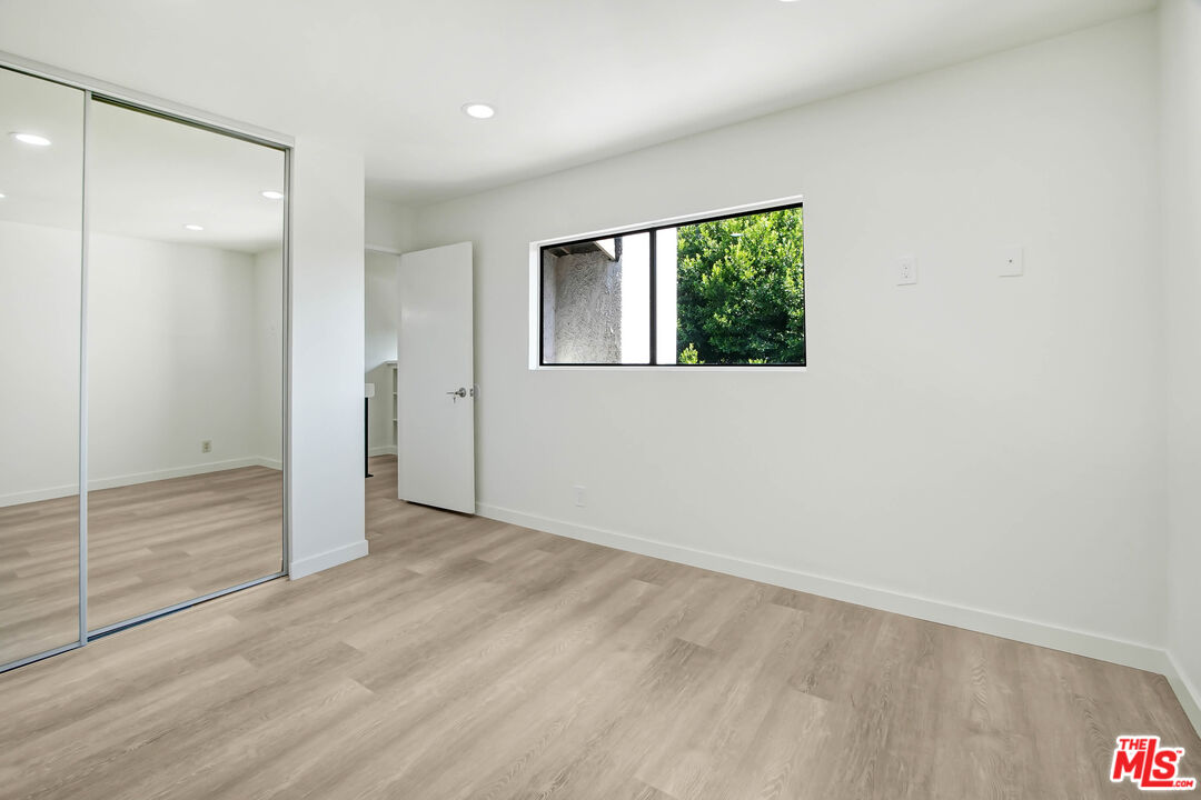 18445 Hatteras St Unit: 102