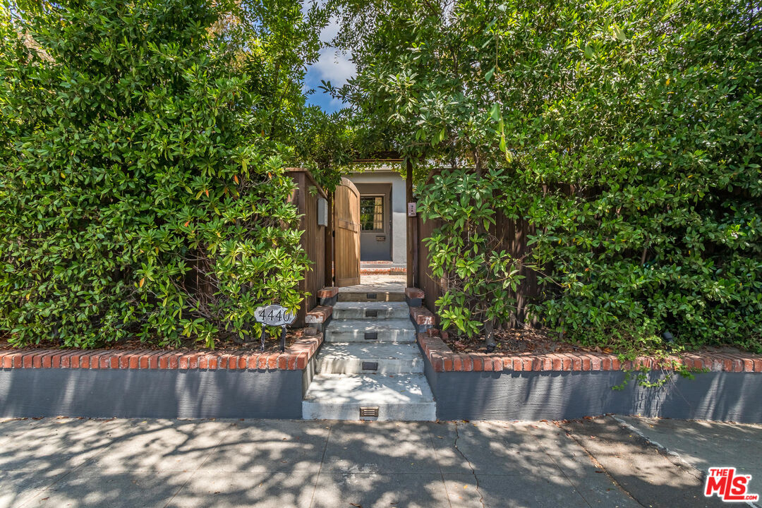 4440 Elmer Ave