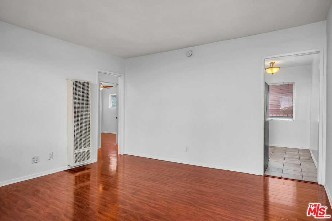 1648 Edgecliffe Dr Unit: 1