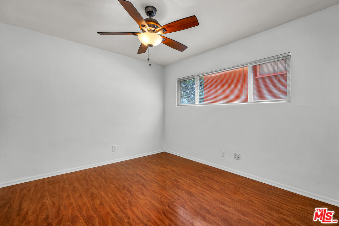 1648 Edgecliffe Dr Unit: 1