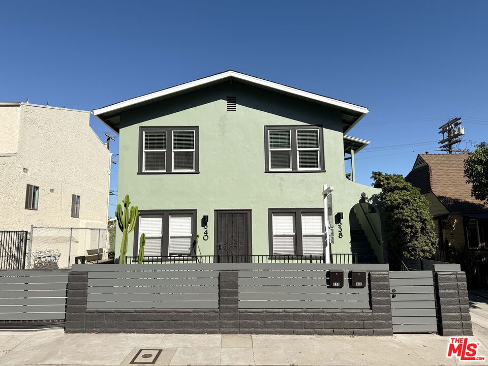 338 S Benton Way