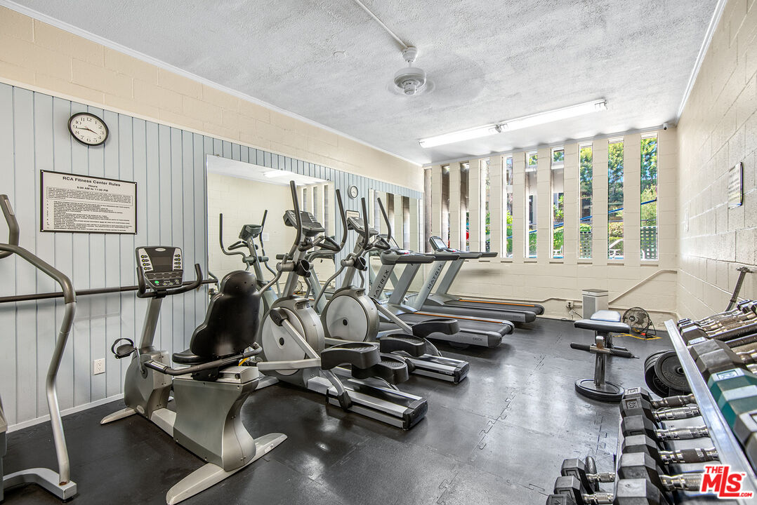 7211 Raintree Cir Unit: 211