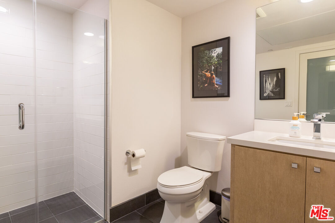 4240 Laurel Canyon Blvd Unit: 301