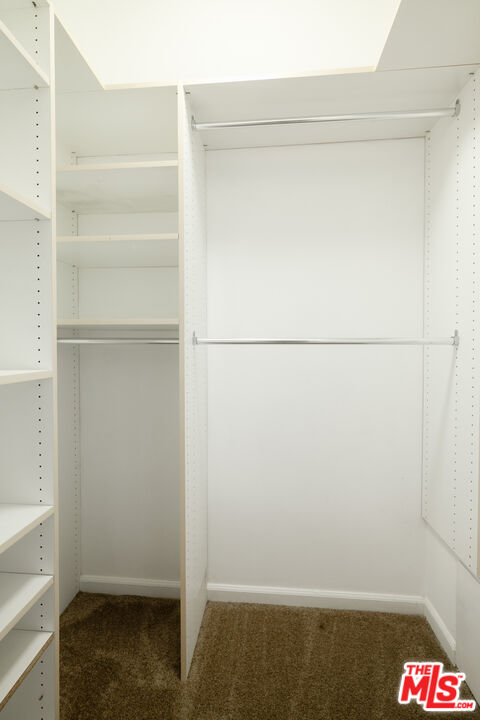 4702 Fulton Ave Unit: 304